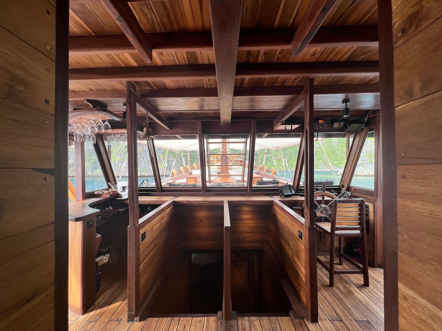 foredeck, wooden interior, wooden stairs