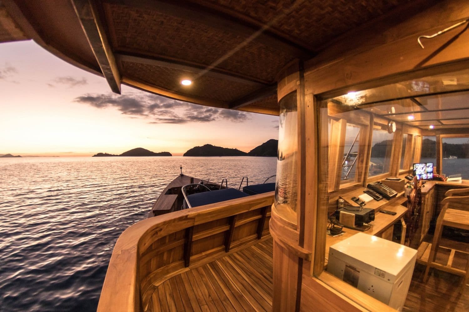 Magia 2 Wooden Interior, Deck View, Sunset View